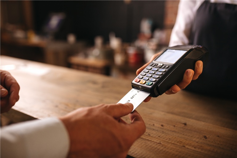 Cartão Múltiplo Itaú o que é, como funciona, vantagens, limite e anuidade Cartão Múltiplo Itaú o que é, como funciona, vantagens, limite e anuidade